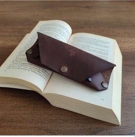 Resim Sumerian Leather Craft Deri Gözlük Kılıfı Kahverengi 