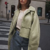 Resim Kadınlar için Hafif Yeşil Suni Kürk Kapüşonlu Ceket - Rahat Sonbahar/Kış Sokak Modası, Kıvrımlı Manşetler, Düğmeli Ön, ve Kabarık Astar, Günlük Geziler, Günlük Kış Giyimleri için Mükemmel | Düğmeli Ceket | Suni Kürk Astar 