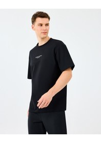 Resim Skechers M Graphic Tee Reflect Logo Oversize T-shirt Erkek Siyah Tshirt S231094-3817 Siyah 