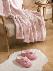 Resim LC Waikiki Pembe Nakışlı Kadın Pelüş Ev Terliği 