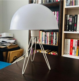 Resim Haus Tripod Metal Ayaklı Opak Mika Mantar Başlıklı Abajur Her Yöne Işık Veren Masa Lambası Beyaz 
