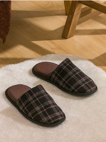 Resim LC Waikiki Shining Store'dan Işıltılı Seçimler | Ekose Desenli Erkek Ev Terliği 