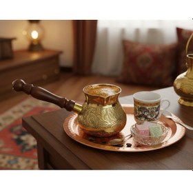 Resim Pirinç El Yapımı Dekoratif Özel İşlemeli Ahşap Saplı Sarı 250ml Cezve No2 