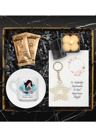 Resim Anneler Gününe Özel Tasarım Fincan & Türk Kahvesi & Kutulu Mum & Yıldız Anahtarlık Hediye Seti 