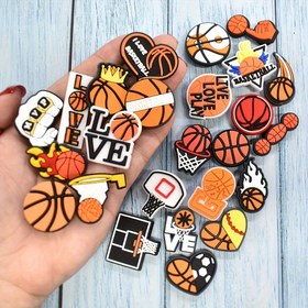 Resim 15 Adet Canlı Basketbol Temalı Ayakkabı Süsleri - Spor Ayakkabı Süslemeleri Sneakerlar, Basketbol Hayranları ve Sporcular için - Ayakkabılarınıza Stil ve Kişilik Dokunuşu Katın 