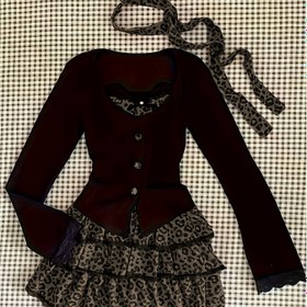 Resim Leopar Desenli Seksi Tarz İki Parça Takım: Crop Top + Leopar Desenli Yarım Etek ve 3 Mini Etek Kadınlar İçin 