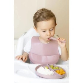 Resim Pembe 3’lü Silikon Yemek Seti - Önlük + Diş Kaşıyıcılı Kaşık + Vakumlu Tabak 