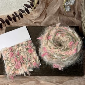 Resim Pembe Yeşil Küçük Gül İplik / Avrupa Romantizmi Tatlı El Karıştırılmış İplik / Orijinal El Yapımı Tığ Fleece Top / Yenilikçi Çok Renkli İplik / Sanatsal Flair İplik Seti Şık Vurgular ve Benzersiz Şıklık ile, Dokuma Tutkunları için Favori Seçim. Sonbahar ve Kış DIY Dokuma: Eşarplar, Şapkalar, Çantalar, Fleece Giysi Aksesuarları, Bebek El Sanatları vb. için Uygun. DIY Dokuma Süslemeleri, Dört Mevsim Tatili, Hafta Sonu Kutlaması, Müzik Festivali vb. için Mükemmel - Herbir 1.76oz 