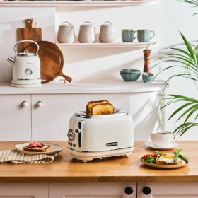 Resim Karaca Vintage Craft 2 Dilim Kapasiteli Ekmek Kızartma Makinesi Cream 