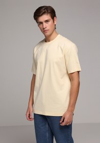 Resim Comfort Fit Yuvarlak Yaka Düz Erkek Sari Kısa Kol Tişört Colin's