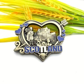 Resim 1 adet İskoç Kalp Şeklinde Edinburgh Kalesi Buzdolabı Mıknatısı - Torbacı & Tartan Desenli Metal Mutfak Dekoru, Noel için Kompakt Buzdolabı Mıknatısları, Mezuniyet Hediyeleri, İskoç Mirası Hatırası, Sevimli Buzdolabı Mıknatısları, Kalpli Tasarım, Detaylı İşçilik 