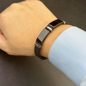 Resim 1 adet Erkekler için Paslanmaz Çelik Ayarlanabilir Kemer Bileklik, Siyah Namlu Kaplama, Casual Stil, Moda Aksesuarı, Silikon Astar ile Takı Hediyesi 