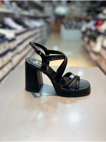 Resim Genel Markalar Punto Platform Taban Bantlı Topuklu Ayakkabı 