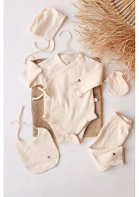 Resim Kalp Nakışlı 5li Kruvaze Yenidoğan Set Krem 