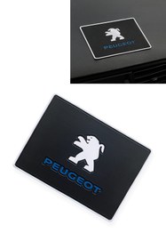 Resim TUSBA MARKET Peugeot Logolu Torpido Üstü Kaydırmaz Ped – Şık ve Fonksiyonel Araç İçi Aksesuar 