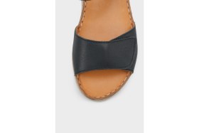 Resim Capone Outfitters Corrinne Hakiki Deri Soft Konfor Kadın Sandalet 