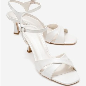 Resim Luvishoes Luvi Shoes Melin Sedef Cilt Çapraz Bantlı Kadın Topuklu Ayakkabı Sedef 