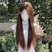Resim Günlük ve Parti Peruk - Işık Kahverengi Uzun Düz Saçlar ile Bangs, Kadınlar ve Erkekler için Doğal Görünüm, Tüm Işık Bej Tonları için Güvenli Uyum - Zarif Günlük ve Özel Durum Saç Stili, Çok Yönlü Saç Parçası, Şık Saç Parçası, Rahat Giyim, Moda Aksesuarı, Moda Bilinçli Kullanıcılar, Moda Saç Stili, Dikişsiz Karışım, Nefes Alabilir Kapa, Moda Bilinçli Bireyler 