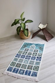 Resim 40 Yama Desenli Astarlı Lüks Seccade S1017 Mavi Çok Renkli 