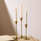 Resim Vintage Tasarım 3 Parça Mumluk Seti, Pirinç Altın Renkli Metal Konik Kandilabro - Yağlı Bitişli Çiçek Temalı Dekoratif Masa Süsü - Düğünler, Noel, Partiler, Şömine ve Ev Hediyesi İçin İdeal (Mumlar Dahil Değildir) 