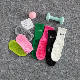 Resim 3/7 Çift Kadın Fitness Çorapları, Şık Orta Boy Yoga Çorapları, Nefes Alabilen Ter Emici Köpekbalığı Desenli Pantolon Çorapları 