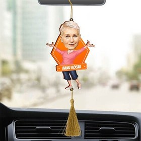 Resim Güzeller Güzeli Annem Araba Süsü 