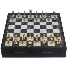 Resim Lüks Sandıklı Metal Satranç Takımı Krom Kaplama Klasik Gold Temalı Figür Mermer Desen Zemin 20 Cm. 