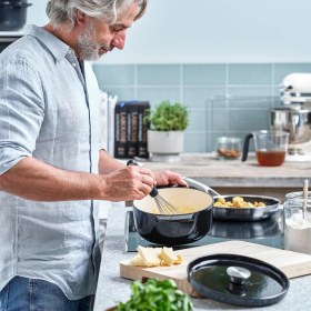 Resim Kitchenaid Döküm Demir Tencere Siyah 22 cm - 3.3 L 