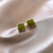 Resim 1 Çift Basit ve Zarif Küçük Yeşil Kare Tasarımlı Kadın Günlük Rahat Moda Küpeler 