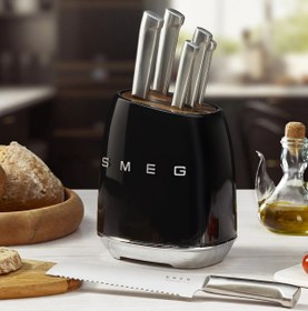 Resim SMEG 50's Style Siyah Retro 6'lı Blok Bıçak Seti 