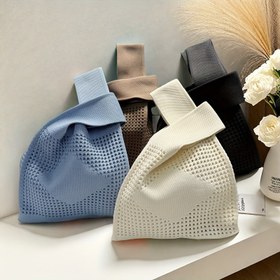 Resim 1 Adet Kadınlar İçin Günlük Kullanım ve Alışveriş için Geniş, Açık Üstlü Polyester Çanta - Sabit Omuz Askılı, Çok Renk Seçeneği (Koyu Kahverengi/Mavi Beyaz/Siyah), Açık İşlemeli Tasarım, Hafif Yapı 