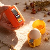 Resim Otomatik Yumurta Kabuğu Çıkarıcı ve Kıraca - Ergonomic Saplı & Tek Dokunuşlu İşlemli Dayanıklı Plastik Açacak, Güvenlik Kilidiyle Hijyenik Sabahleyin Haşlanmış Yumurtalar için, Şık Ev & Profesyonel Mutfaklar için Uygundir. Kolay Temizlenebilir Kompakt Taşınabilir tasarım, ergonomik sap, çabuk kullanım ile hijyenik güvenli çalışma mekanizması, öncedden haşlanmış yumurtalara mükemmel uyum, şekerleme aleti 