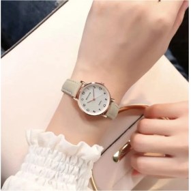 Resim Toz Vintage Virtue Gri Kalpli Yuvarlak Saat 