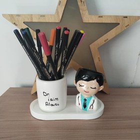 Resim Dafniart Kişiye Özel İsim Yazılabilir Doktor Hediyesi Masa Üstü Set 18 * 12 Çok Renkli Siyah Saçlı Erkek Doktor Set 18 * 12 