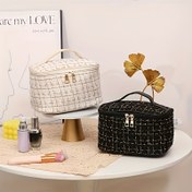 Resim Büyük Kapasiteli Kontrol Edilmiş Makyaj Çantası - Şık Seyahat Kozmetik Organizatörü, Çoklu Bölümler, Dayanıklı Polyester, Su Geçirmez Değil, Beyaz ve Siyah Tasarım, Güzellik Malzemeleri İçin Mükemmel, Kozmetik Seyahat Çantası 