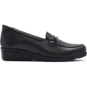 Resim Derimod Kadın Siyah Tokalı Dolgu Topuklu Deri Comfort Loafer 26PFD410018 