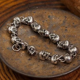 Resim 1 adet Vintage Gotik Tam Kafatası Bileklik Erkekler için Motosiklet Sürme Rock Bike Hip Hop Punk Takı Halloween Hediyesi 