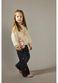 Resim Defacto Kız Bebek Oversize Geniş Kalıp Bisiklet Yaka Çiçekli Nakışlı İçi Yumuşak Tüylü Sweatshirt G6837a525cwbg31 Bej-bg31 