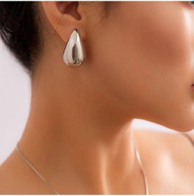 Resim Bombeli Bottega Küpe Damla Model Küpe Silver Renk Gümüş 