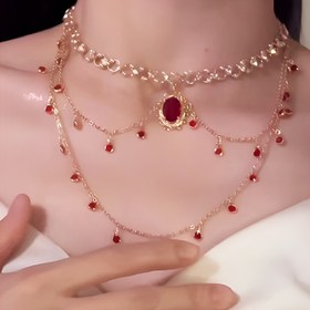 Resim 1 Adet Vintage Bohemian Üç Katmanlı Kolye - Yapay Yakut Damla Pendant ve Altın Tonlu Boncuklar, Kadınlar için Şık Düğün & Parti Takısı, Yıl Boyu Kullanılabilir Aksesuar, Katmanlı Tasarım, Zarif Zincir, Görkemli Parça, Kadın Modası 