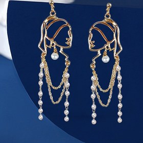Resim Sahte İnci Vurguları ve Altın Tonlu Püsküller ile Şık Bohem Yüz Esintili Sallantılı Küpeler - Günlük Kıyafetler için Vintage Alaşım Moda Takı, Ramazan, Doğum Günleri & Yıldönümleri için Mükemmel 