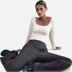 Resim Nike 24.7 ImpossiblySoft Dri-FIT High-Waisted Loose Flared Kadın Pantolon 