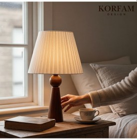 Resim Beyaz Keten Kumaş Başlıklı Ahşap Abajur Çok Renkli 