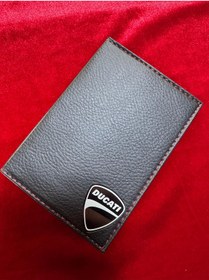 Resim ATTA PAZARLAMA Kabartmalı Pleksi Siyah Deri Ducati Markalı Ruhsatlık, Ruhsat Kılıfı, Ruhsat Cüzdanı, Ruhsat Kabı 