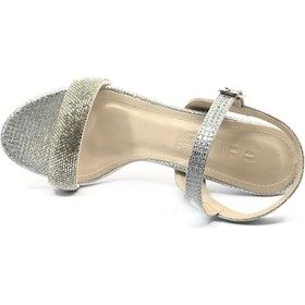 Resim Feles Geniş Taş Bantlı Arkası Açık Kadın Abiye Ayakkabı Gümüş 