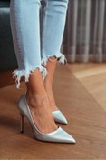 Resim Vanessa Gümüş Mat Sivri Burun Kadın Stiletto 
