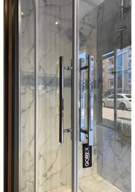 Resim Yükseklik 200 Cm - Gümüş - 6 Mm Temperli Şeffaf Cam Duşakabin Özel Seri Büyük Kulp Diğer 