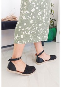 Resim Siyah Dantelli Bilekten Bantlı Kadın Babet 001 