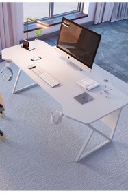 Resim Michael Brean Özel Tasarım 140 Cm Oyuncu Masası Bardaklı Ve Kulaklık Tutucu 