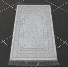 Resim Kişiye Özel Nakış İşlemeli Saf İpek Kadife Kumaştan Gri Renk Hediyelik Seccade 